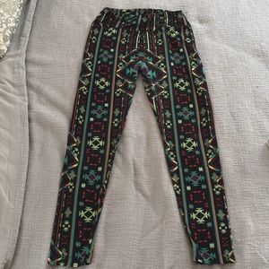 Luluroe Aztec leggings